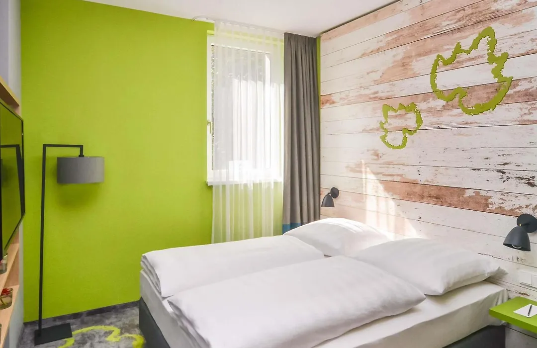 Ibis Styles Stuttgart Vaihingen-1